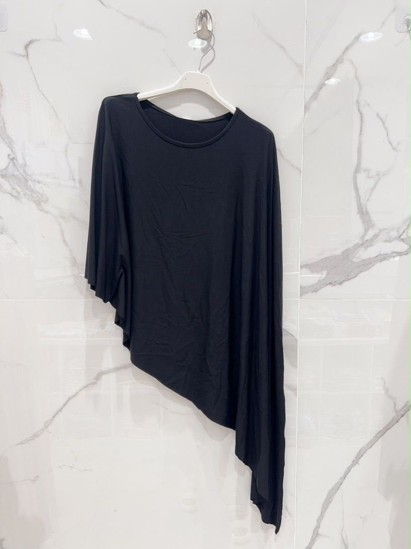 Tee shirt asymétrique