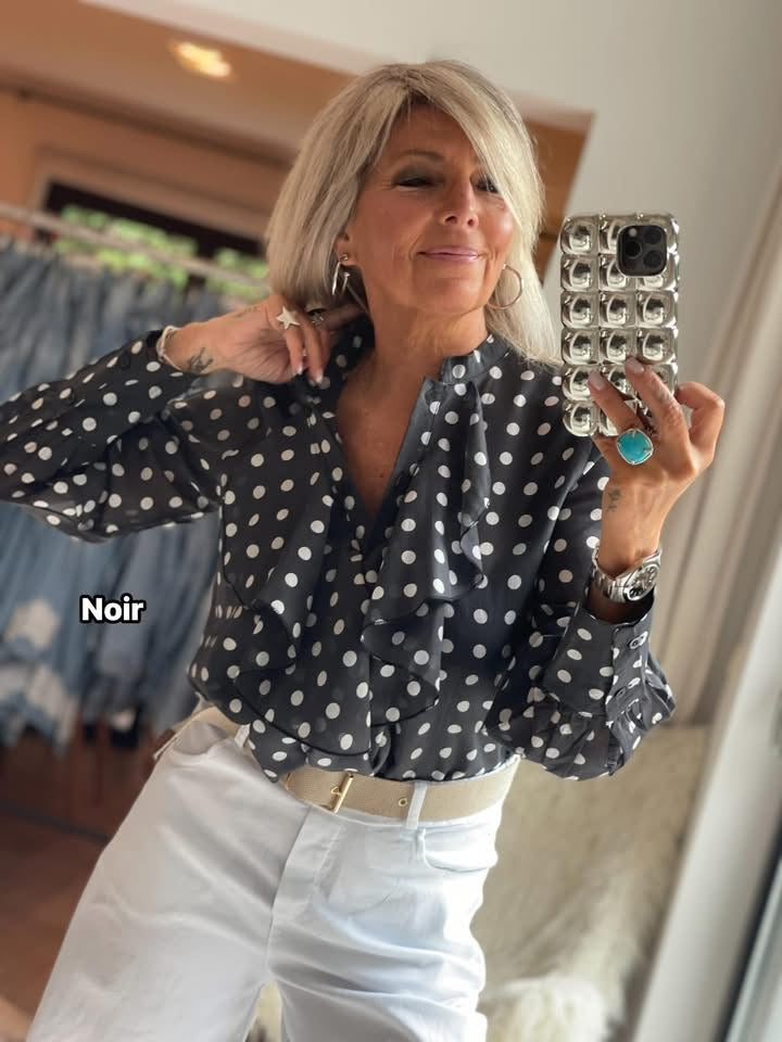 Chemise à pois col jabot