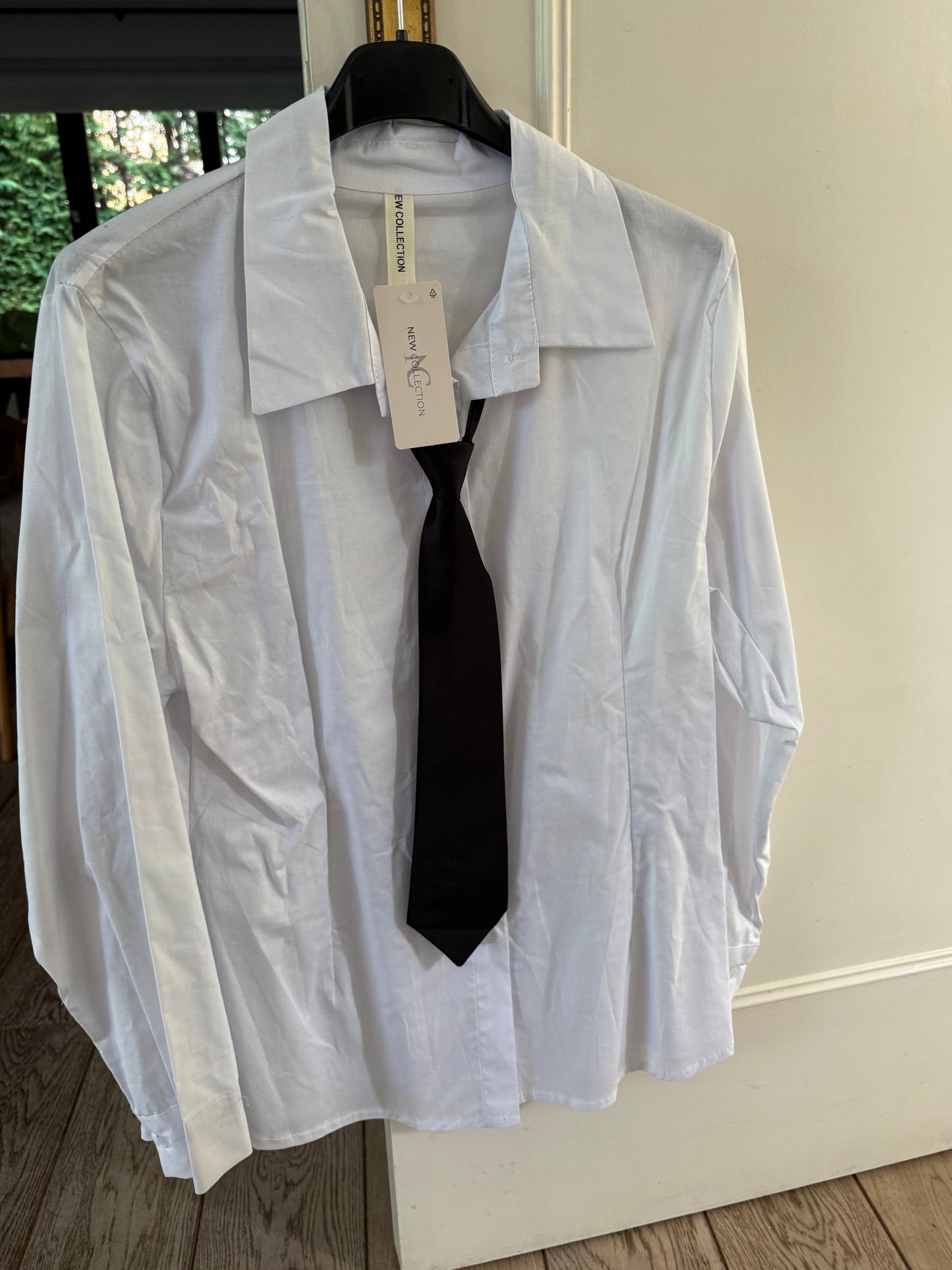 Chemise avec cravate