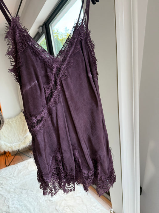 Nuisette asymétrique