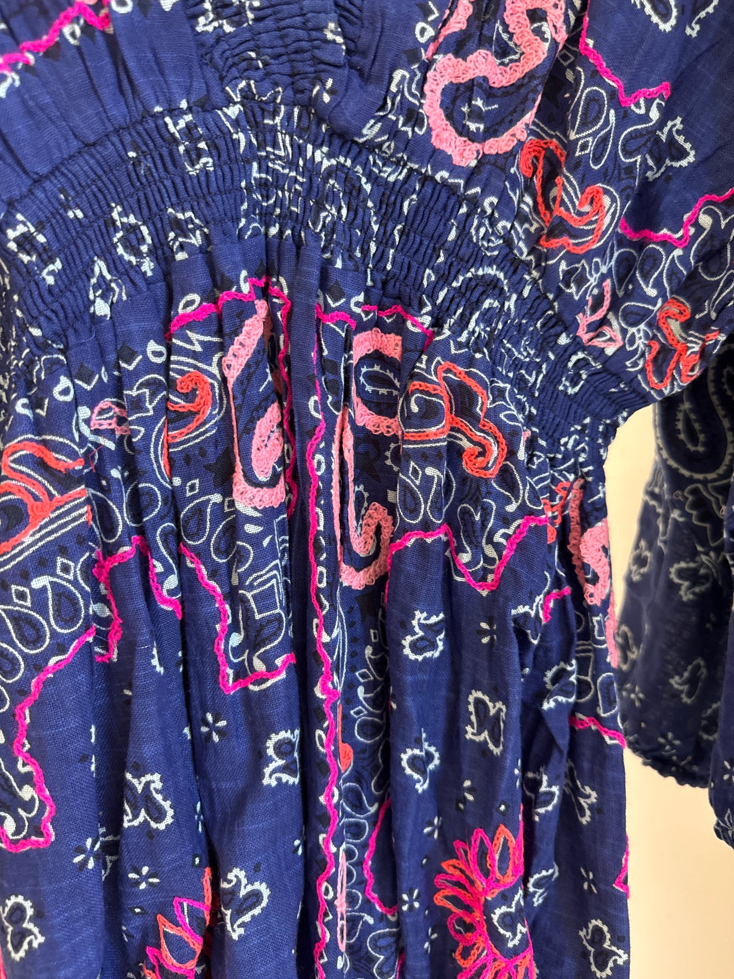 Robe Nomi