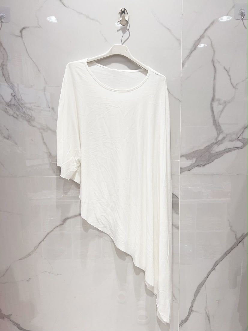 Tee shirt asymétrique