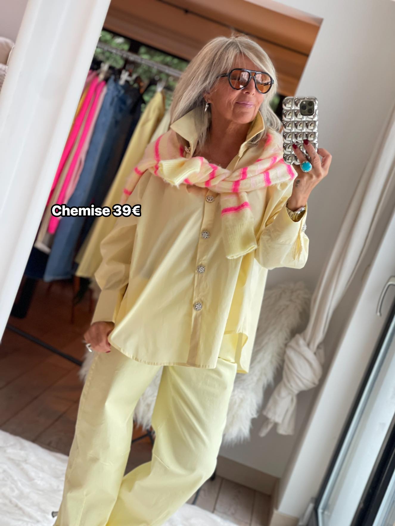 Chemise à boutons perle jaune