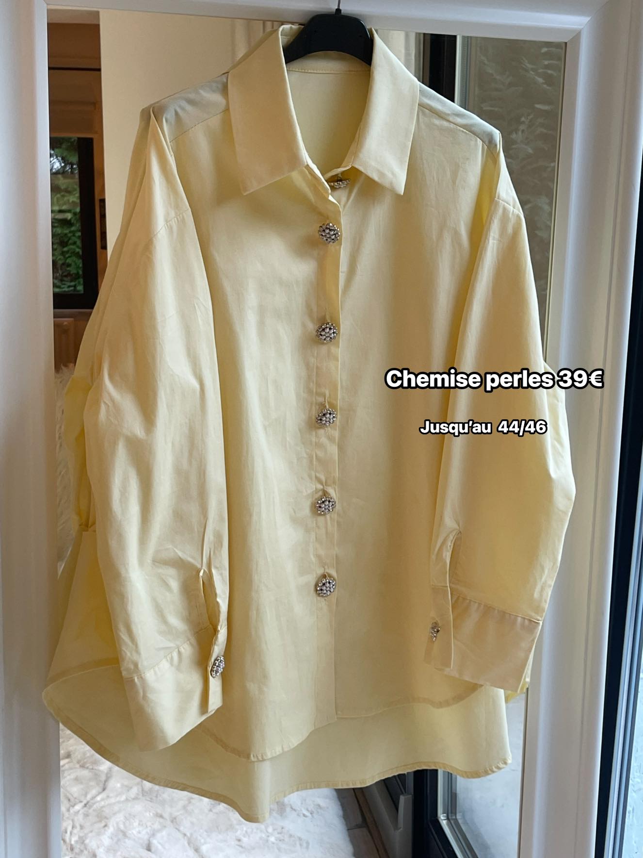 Chemise à boutons perle jaune