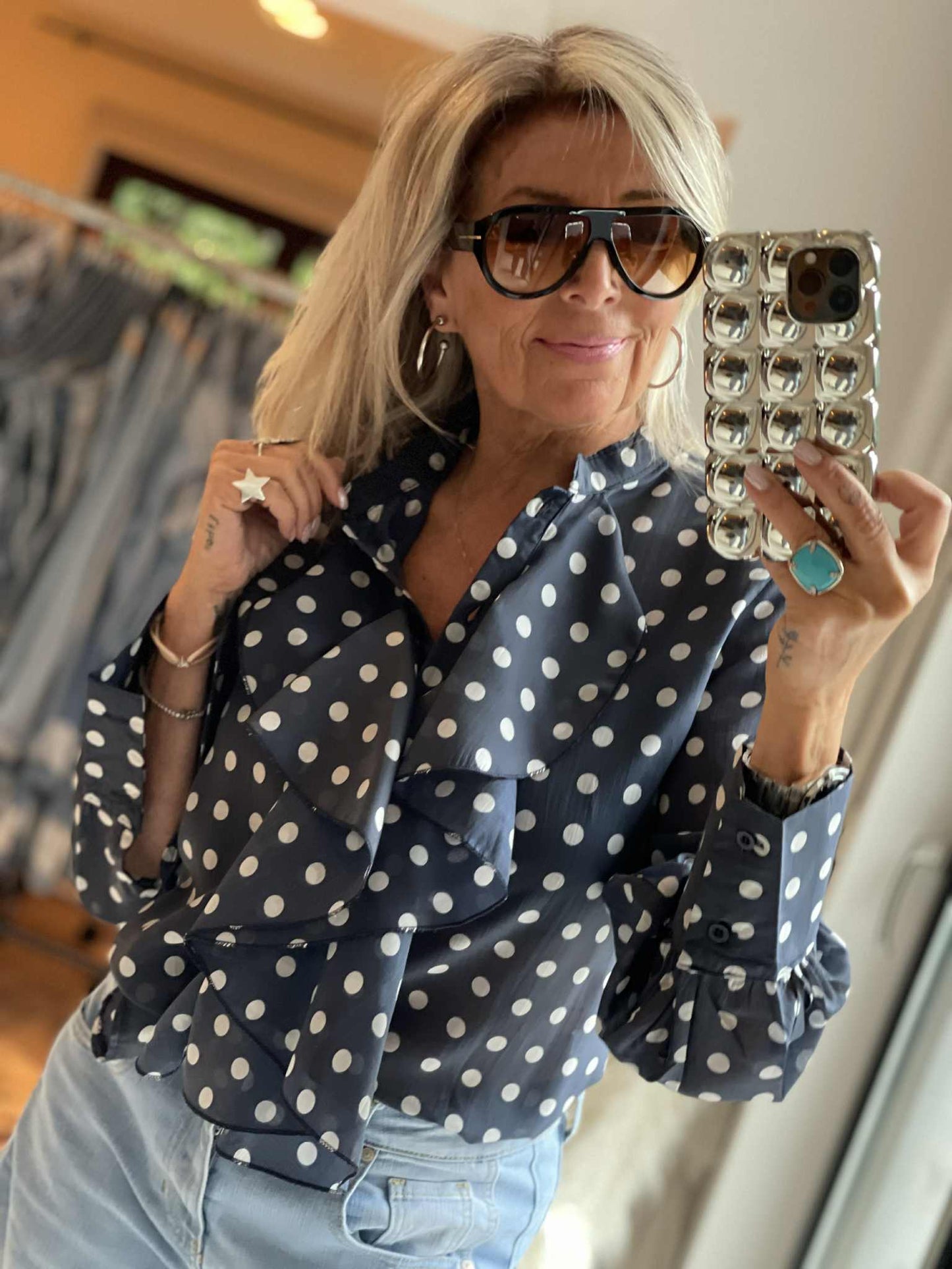 Chemise à pois col jabot