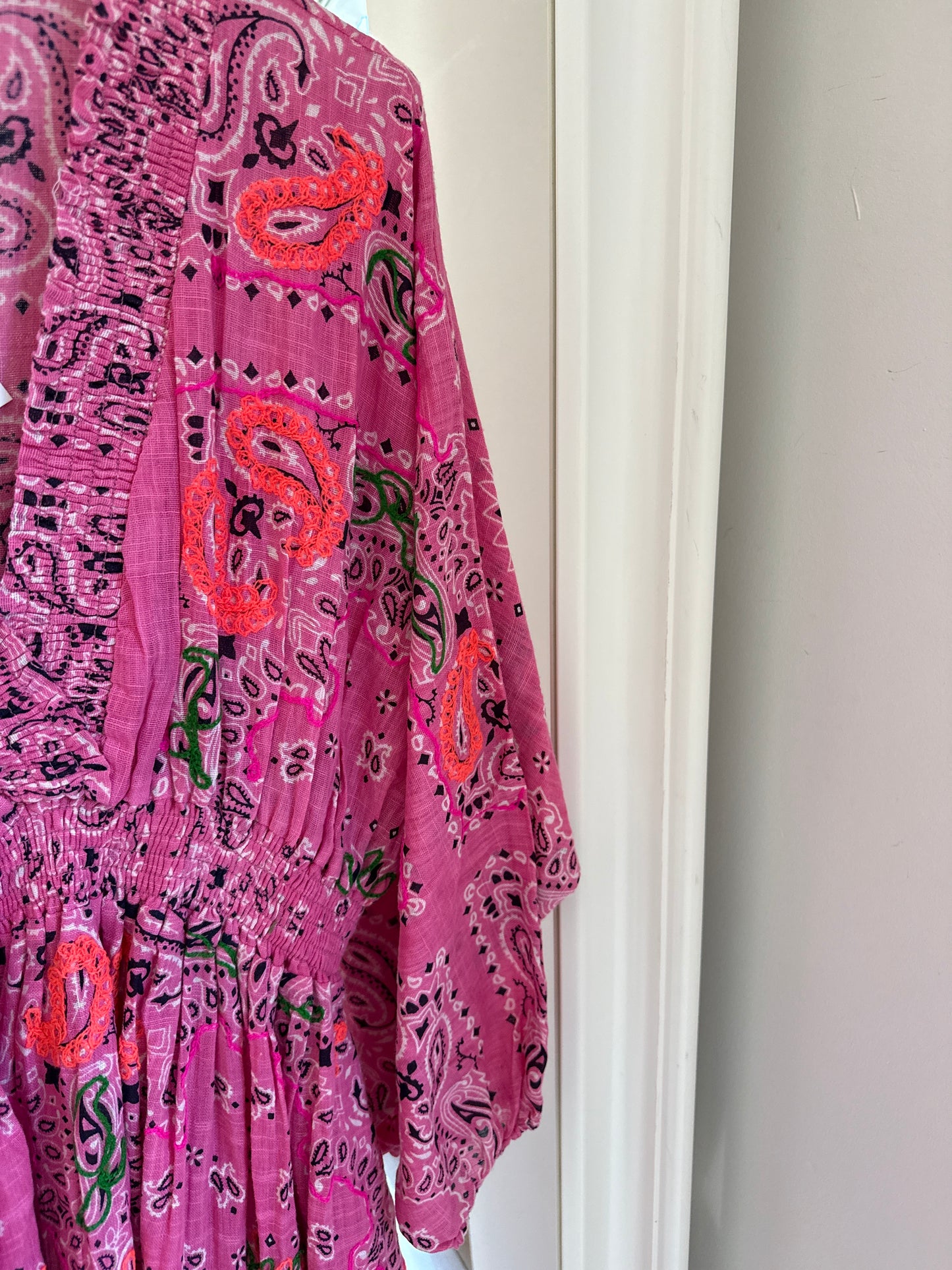 Robe Nomi