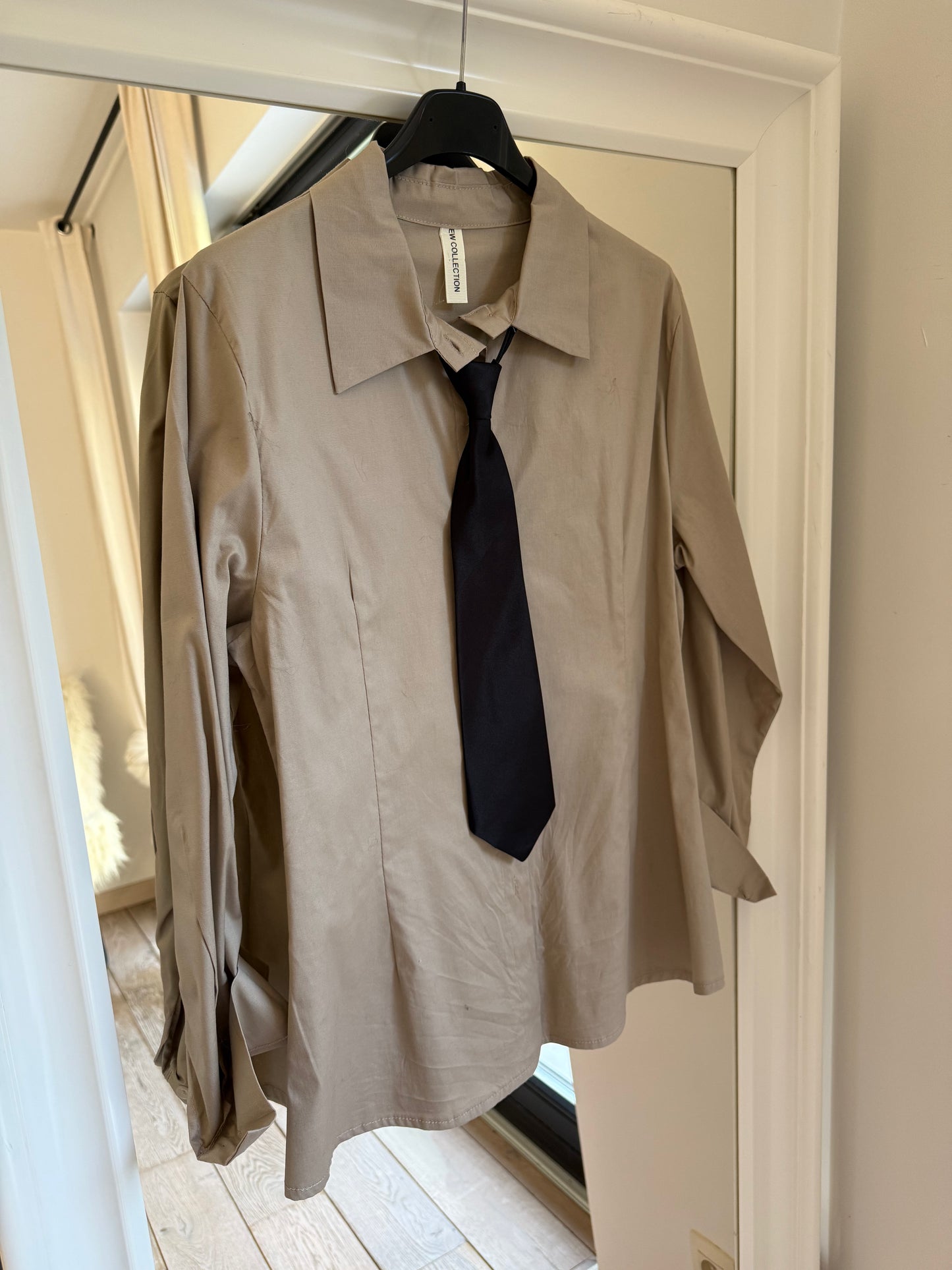 Chemise avec cravate