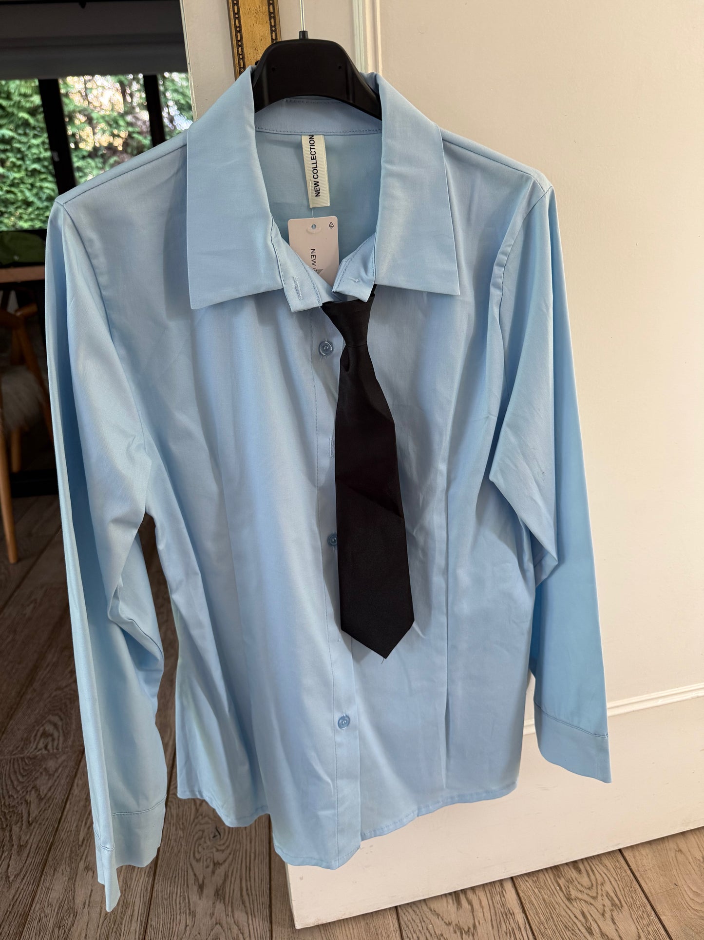 Chemise avec cravate