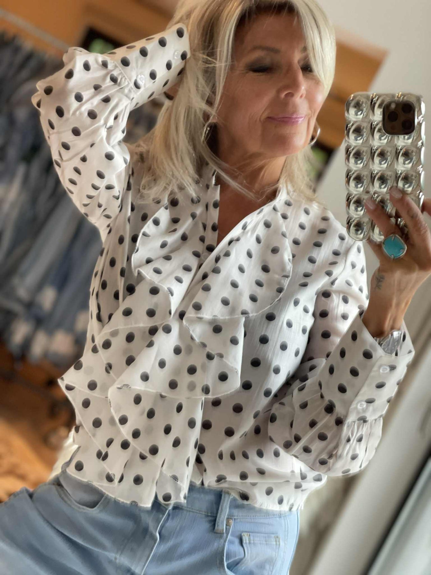 Chemise à pois col jabot